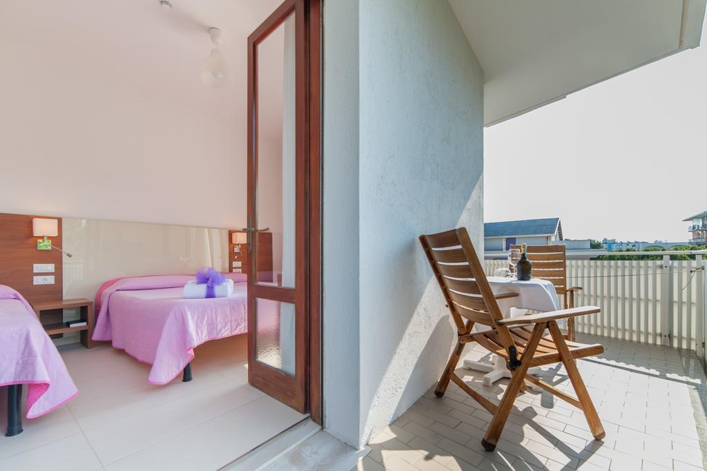 Hotel President Bibione Exterior photo