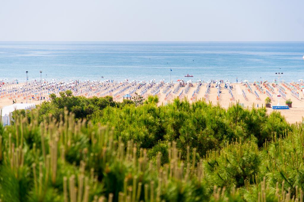Hotel President Bibione Exterior photo