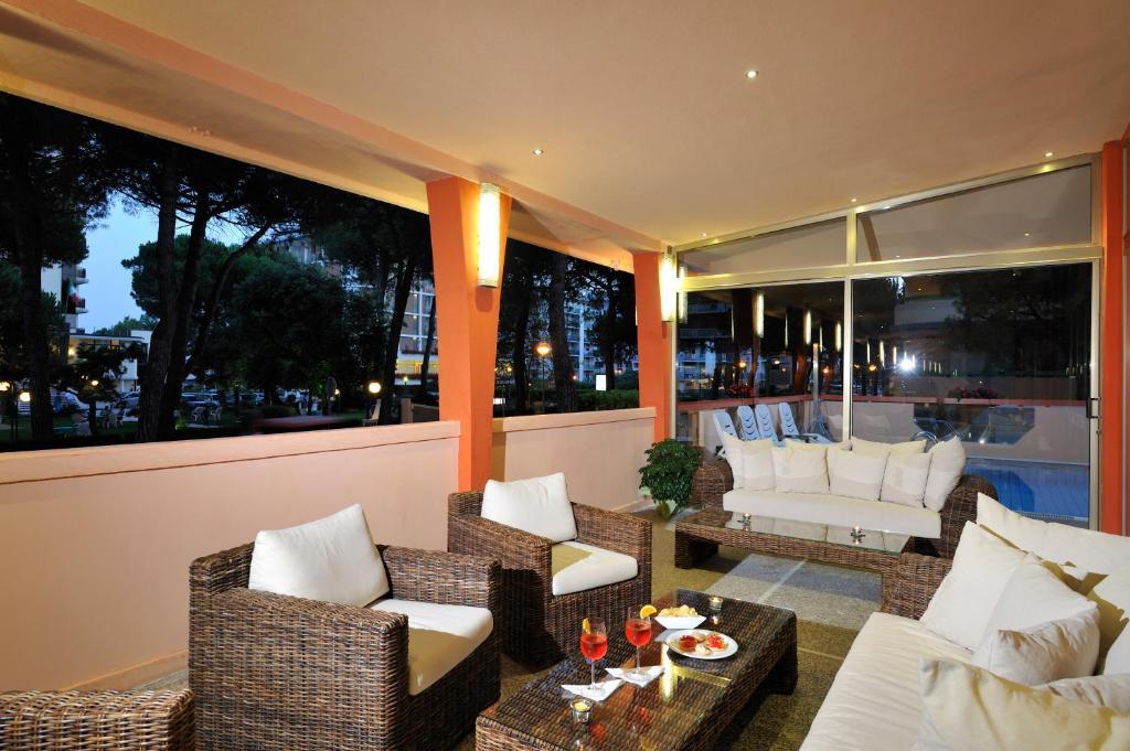 Hotel President Bibione Exterior photo